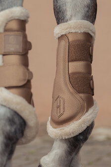 Eskadron peesbeschermers Stingray Fauxfur Heritage 2024/2025 almond