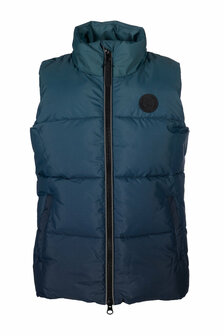 HKM dons bodywarmer Amina